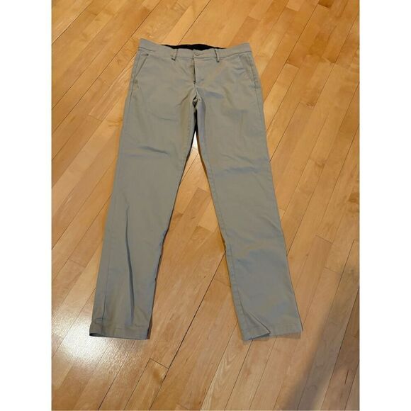 Van Heusen Khaki Pants, size 25 India/37-38 US - Picture 4 of 9